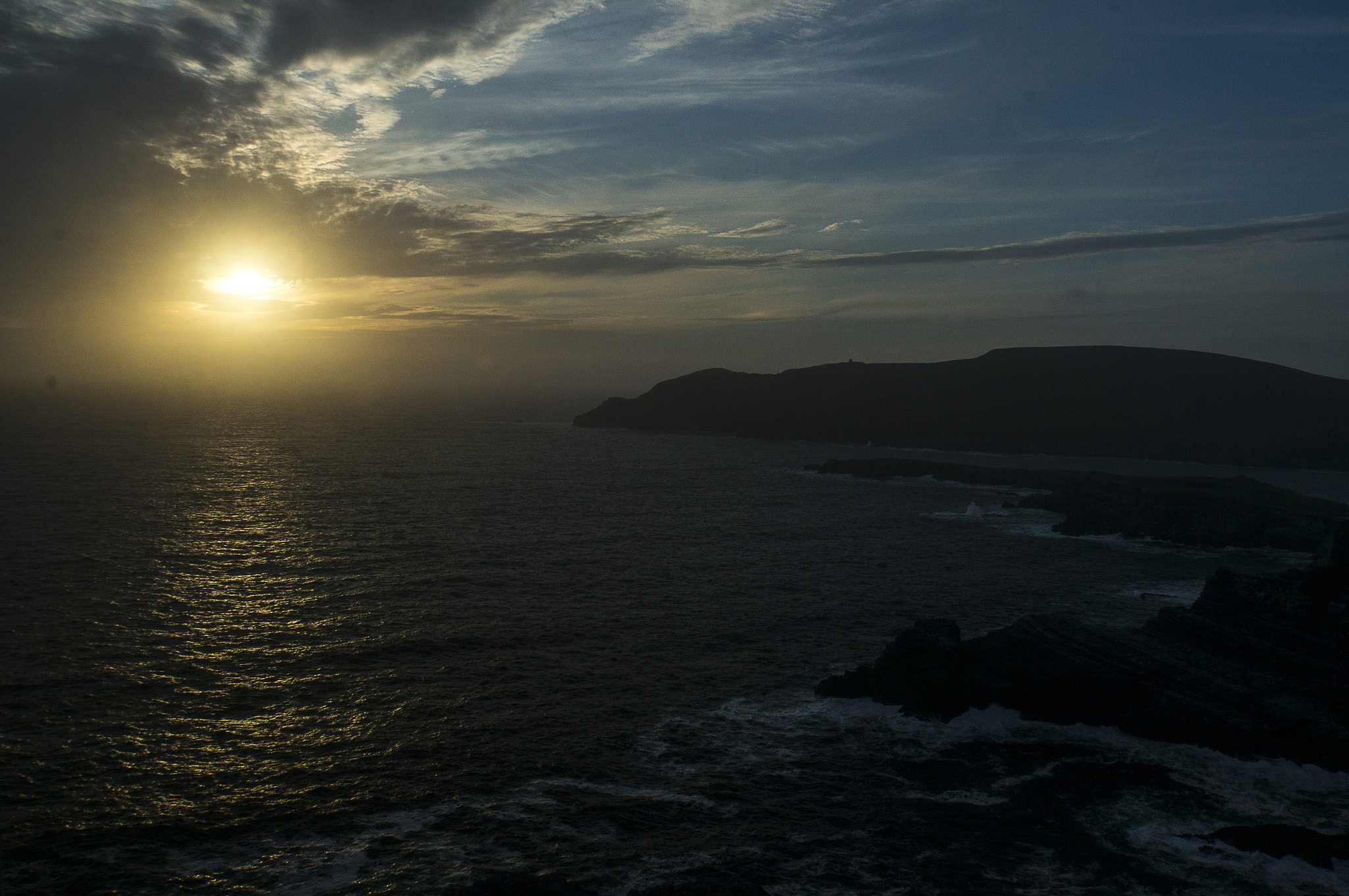 Sony Alpha NEX-6 + Sony E 18-200mm F3.5-6.3 OSS sample photo. Cliffs of kerry photography