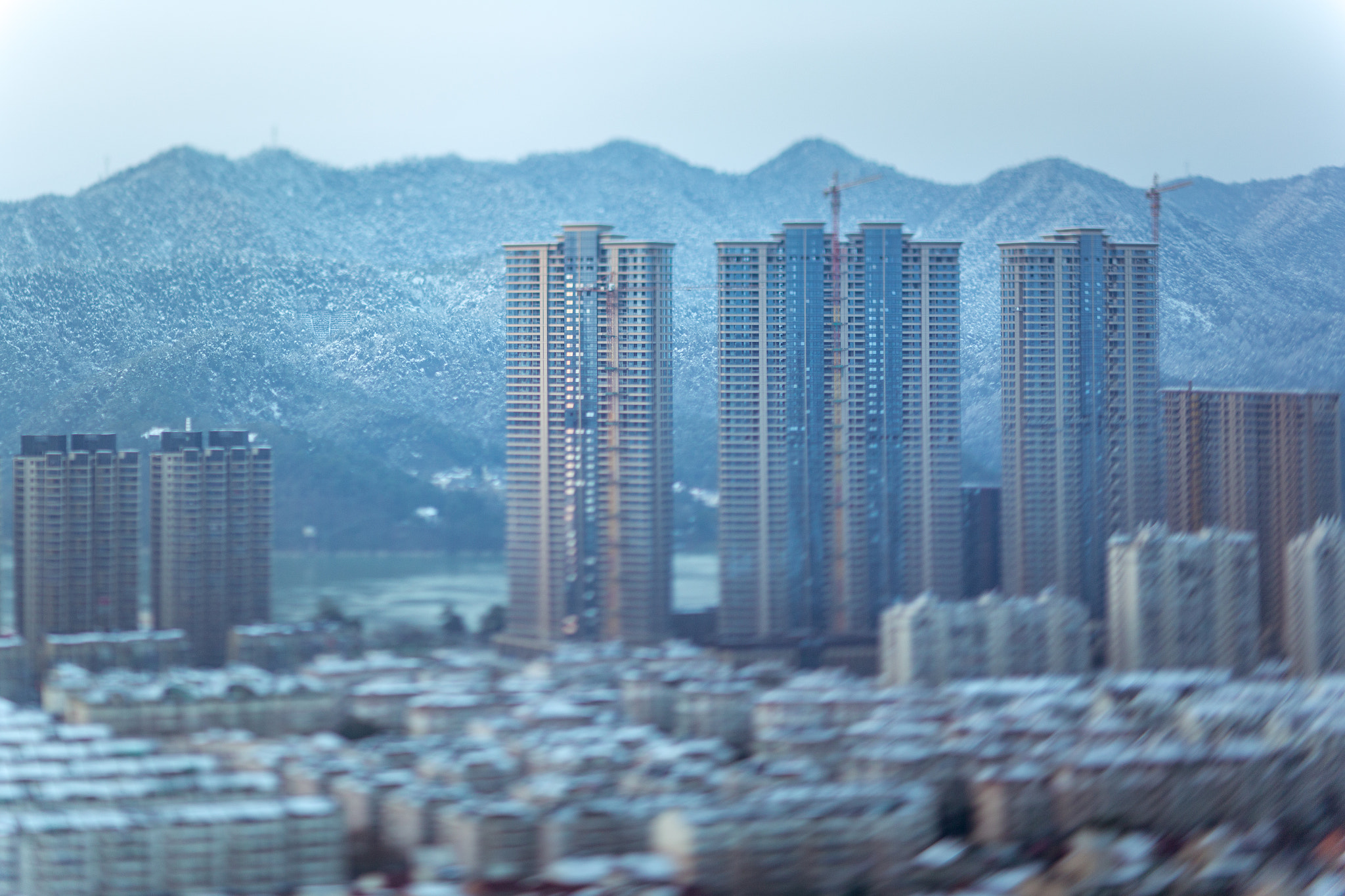 Canon EOS 6D + Canon TS-E 90mm F2.8 Tilt-Shift sample photo. Fuchun peak photography