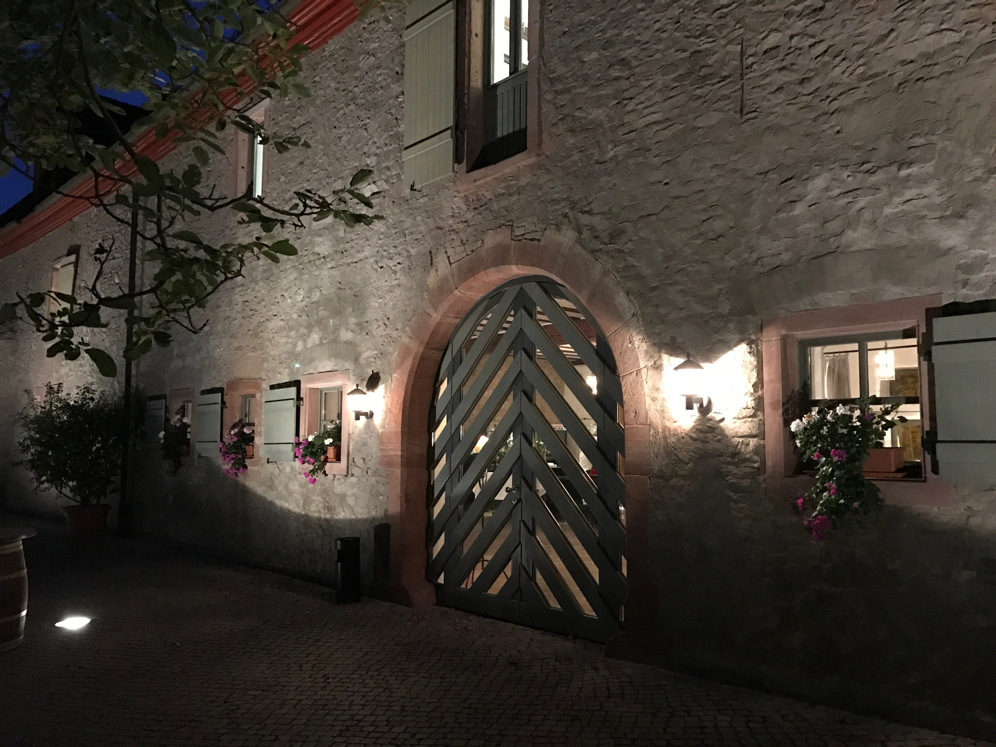 Apple iPhone9,3 sample photo. Gastschänke kloster eberbach in eltville deutschland photography
