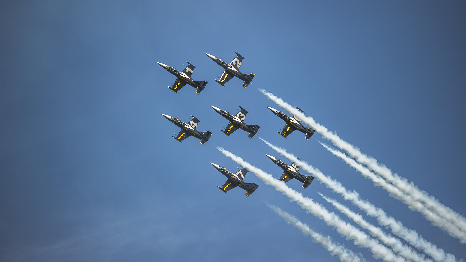 Sigma 150-500mm F5-6.3 DG OS HSM sample photo. Breitling jet team photography
