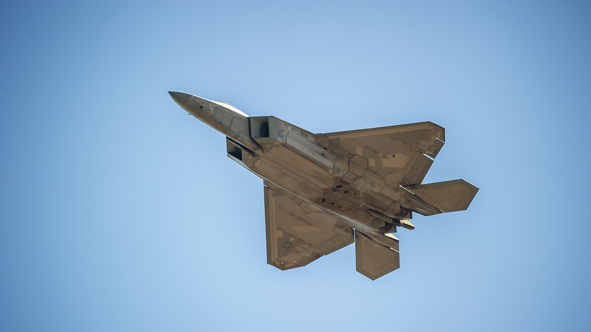 Sigma 150-500mm F5-6.3 DG OS HSM sample photo. F-22 raptor demo photography