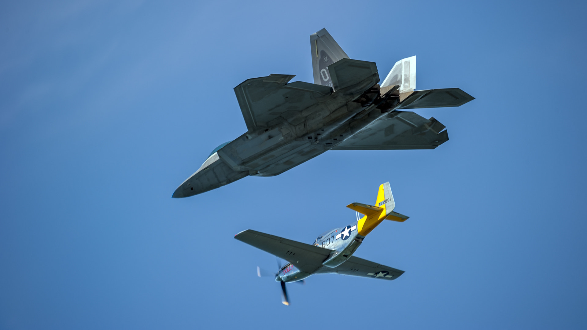 Sigma 150-500mm F5-6.3 DG OS HSM sample photo. F-22 and p51 photography