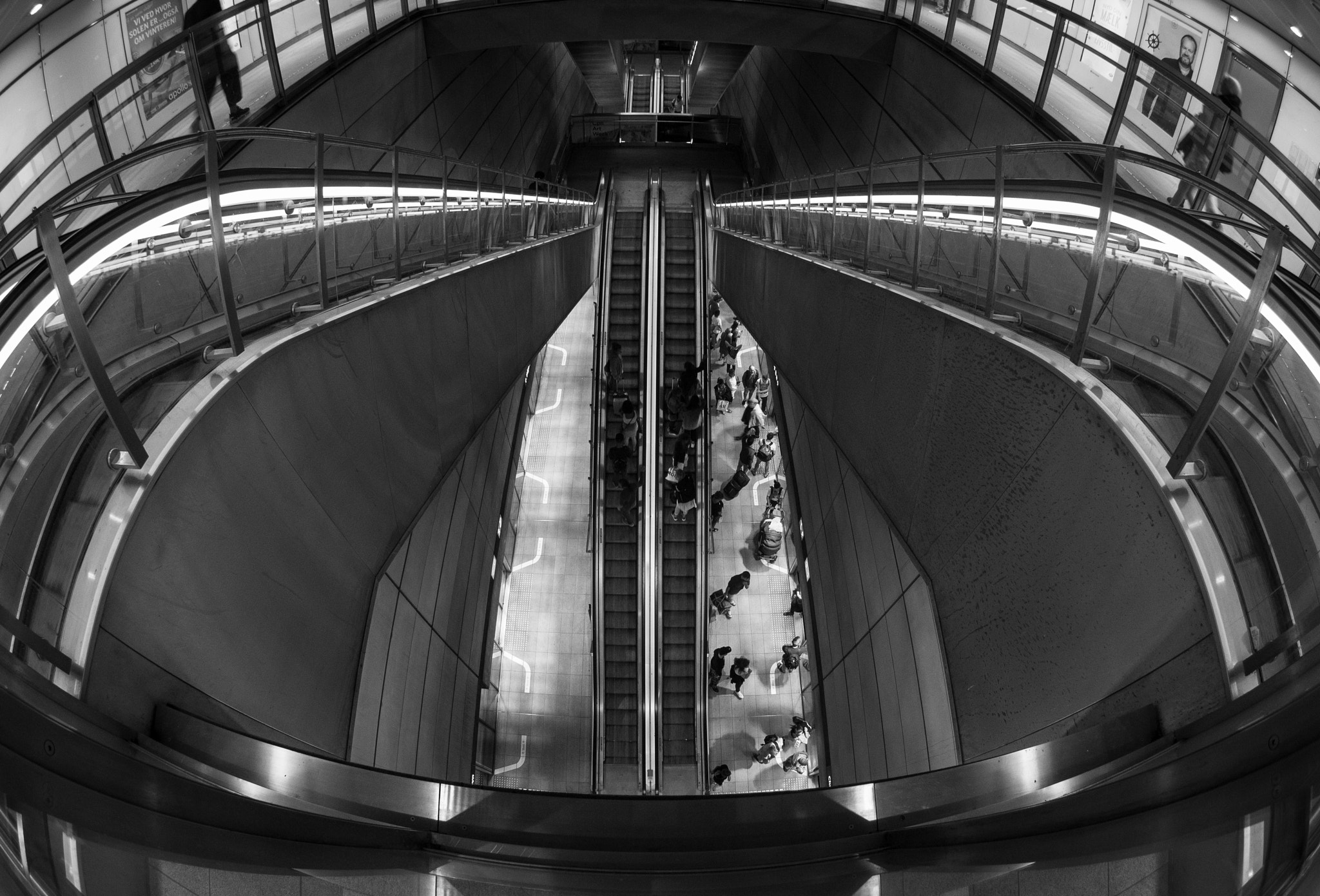 Nikon AF DX Fisheye-Nikkor 10.5mm F2.8G ED sample photo. Stairway 2 photography