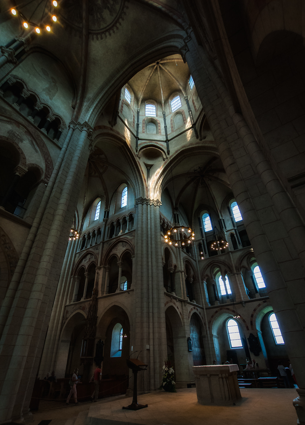 Nikon D200 + Sigma 10-20mm F3.5 EX DC HSM sample photo. Limburg cathedral photography