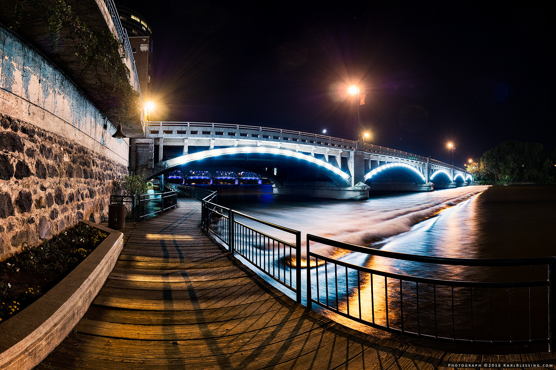 Olympus OM-D E-M5 + OLYMPUS M.12mm F2.0 sample photo. Boardwalk under the kitchen photography