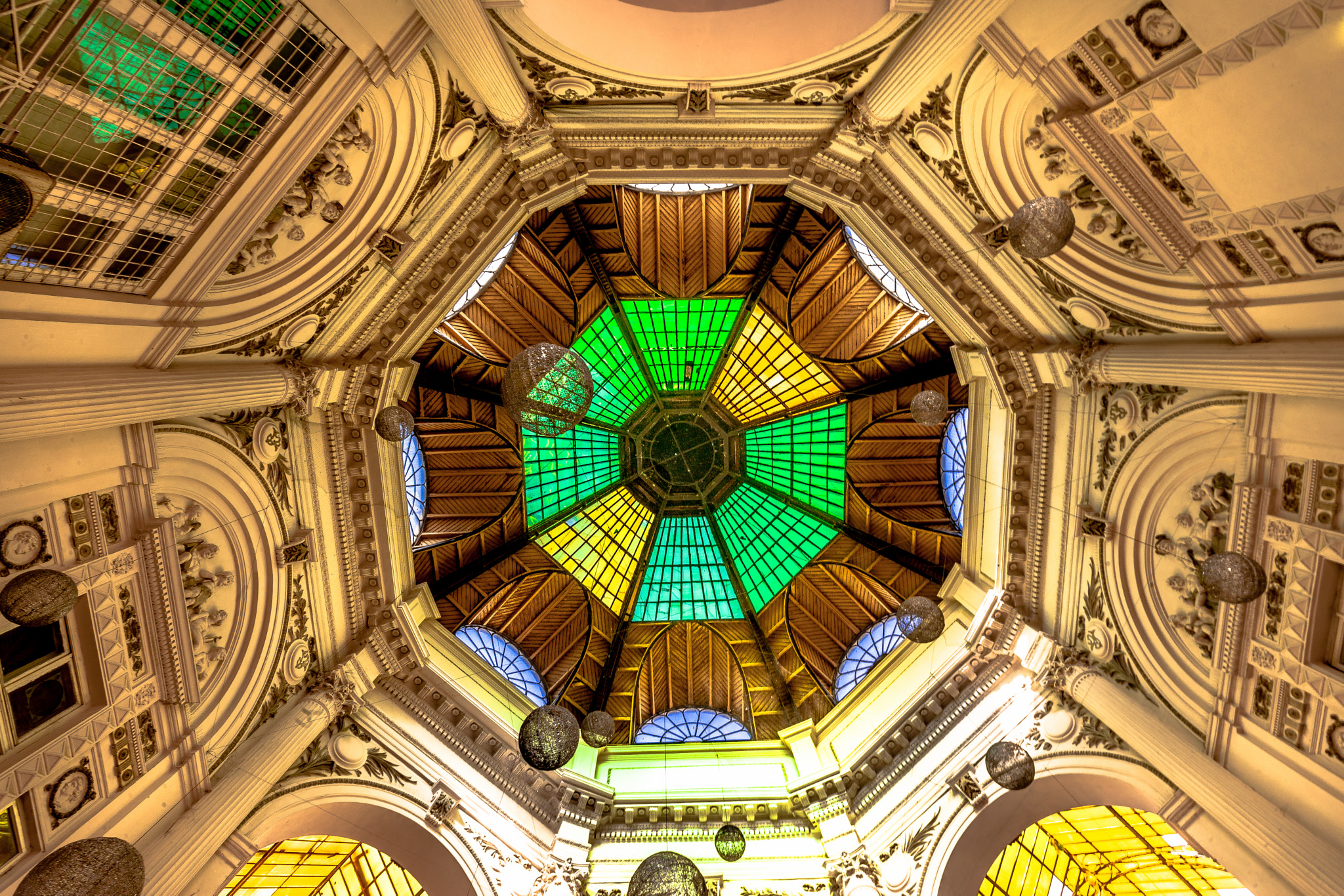 Canon EOS-1Ds Mark III sample photo. Skylights photography