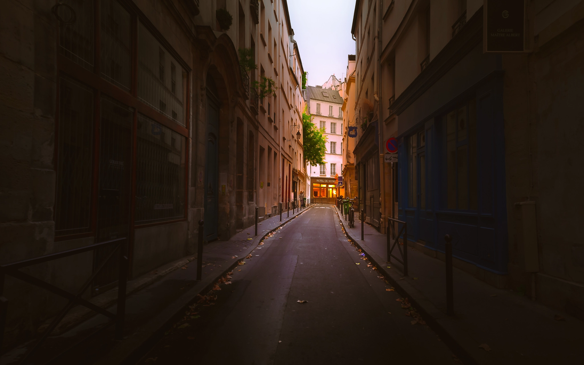 Samyang 14mm F2.8 ED AS IF UMC sample photo. Paris, france photography
