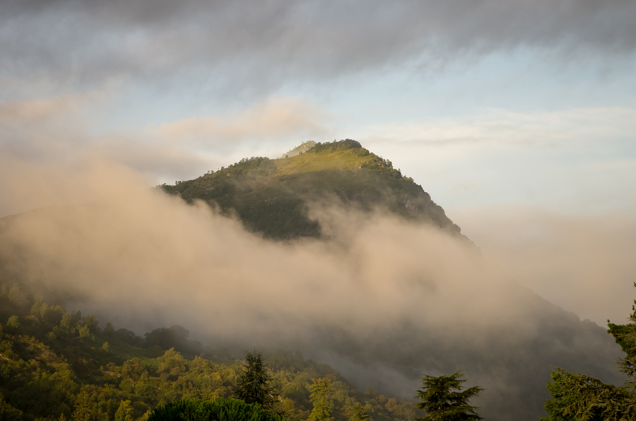 Tamron AF 28-75mm F2.8 XR Di LD Aspherical (IF) sample photo. Mountain photography