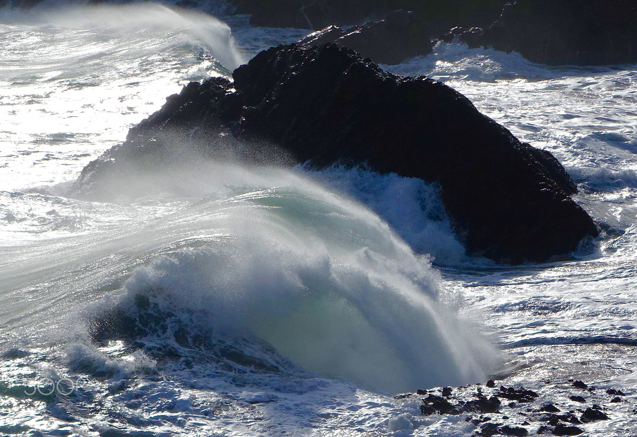 Sony Cyber-shot DSC-RX10 sample photo. Storm surge........ photography