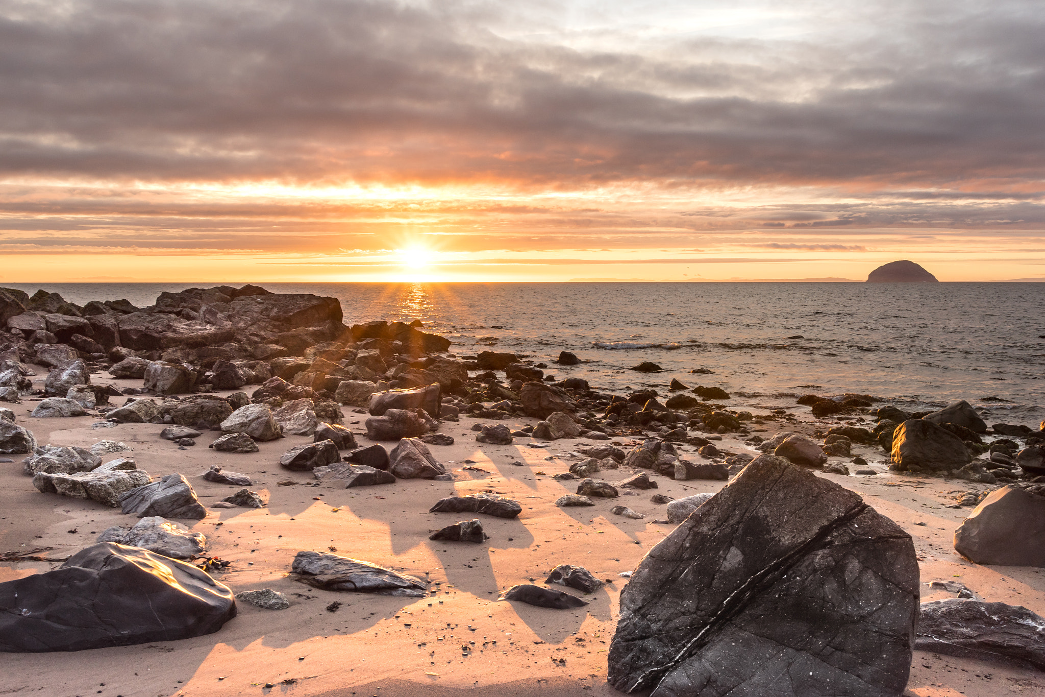 Sony SLT-A68 + Sigma 18-35mm F1.8 DC HSM Art sample photo. Muffin top island photography