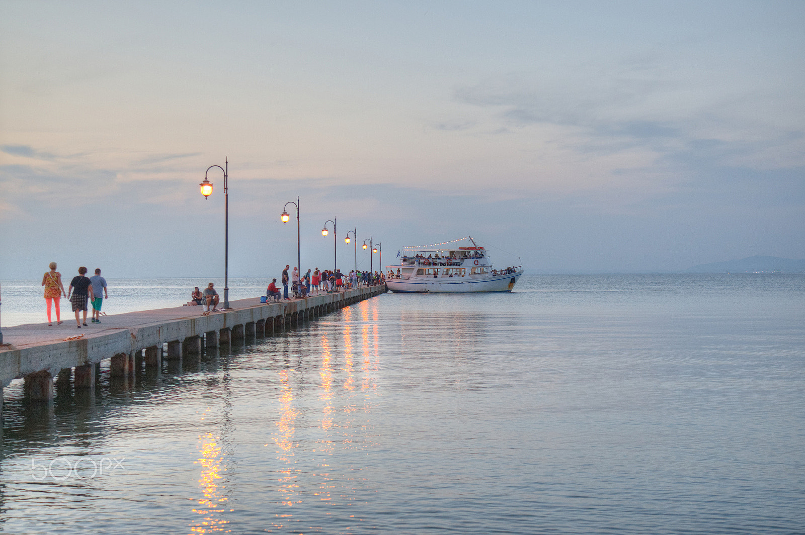 Canon EOS-1D Mark III sample photo. All aboard photography