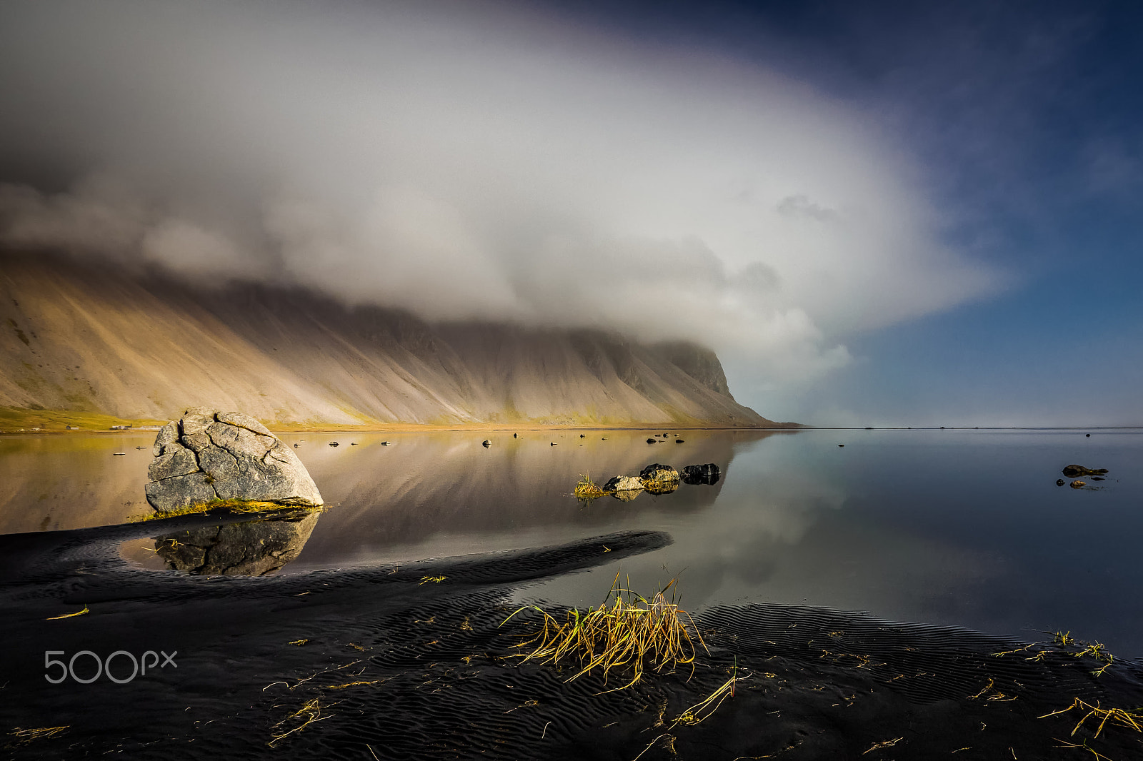 Panasonic Lumix G Vario 7-14mm F4 ASPH sample photo. Vestrahorn covered in clouds photography