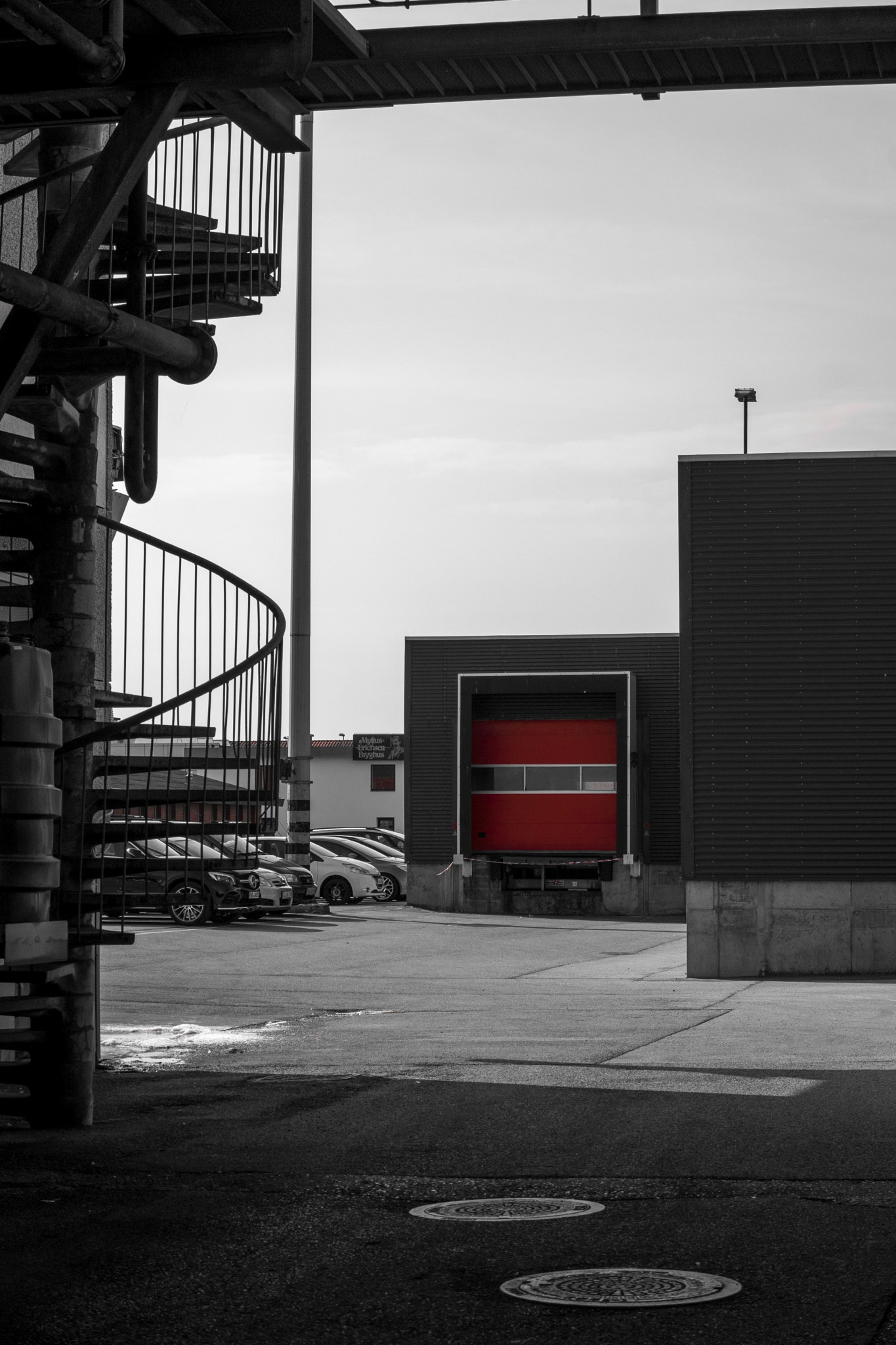 Samsung NX300 sample photo. Red gate photography