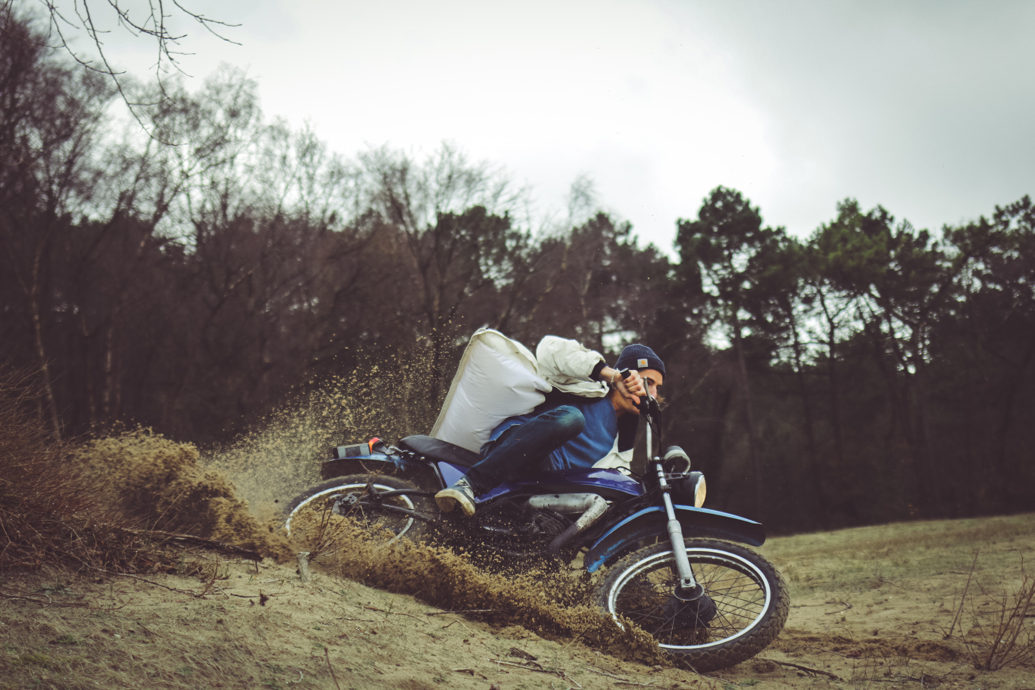 Canon EOS 70D + Canon EF 35mm F2 IS USM sample photo. Vintage saturday photography