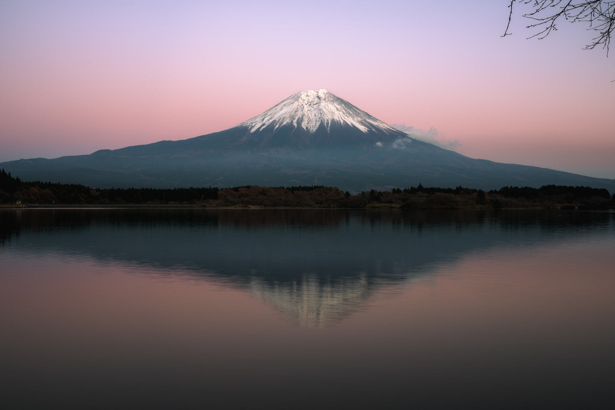 Nikon AF-S Nikkor 200-400mm F4G ED-IF VR sample photo. Twilight magic photography