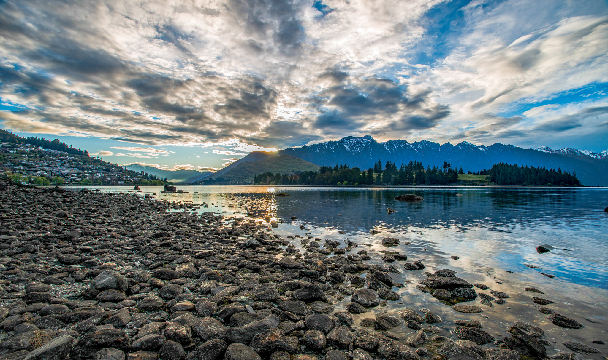 Nikon AF-S Nikkor 17-35mm F2.8D ED-IF sample photo. Sunrise photography