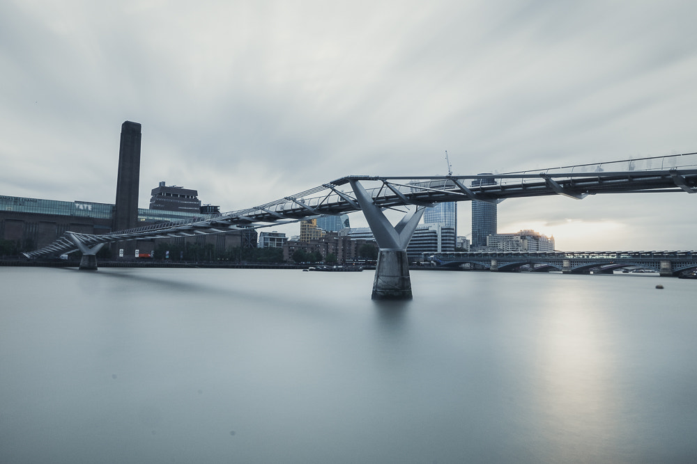 Fujifilm X-T10 sample photo. On the thames photography