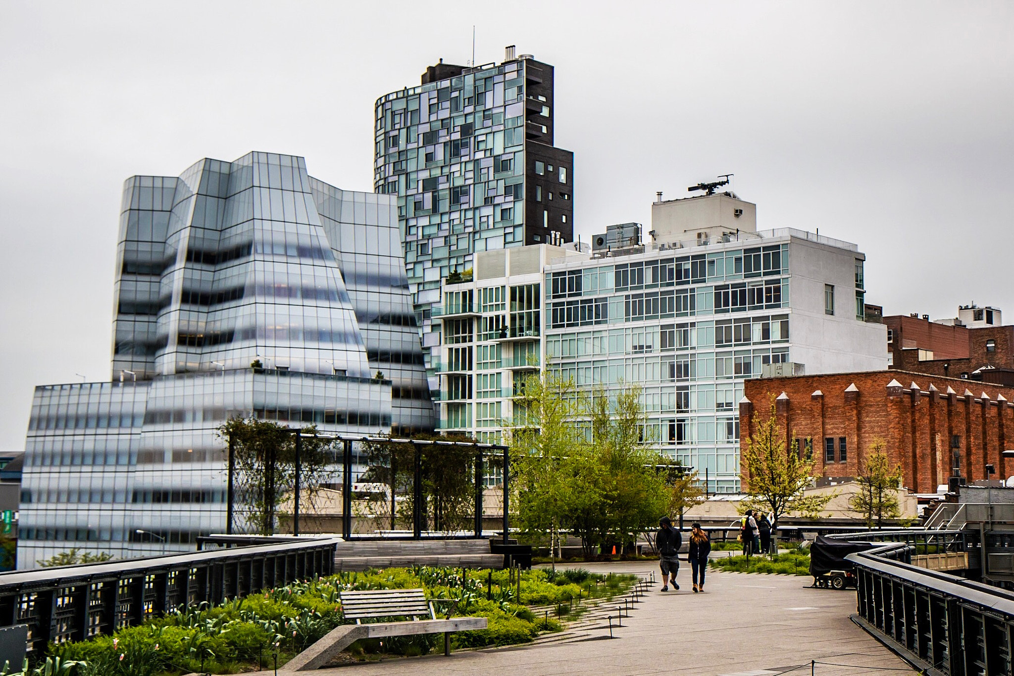 Canon EOS 7D Mark II + Canon EF-S 17-55mm F2.8 IS USM sample photo. High line new york photography