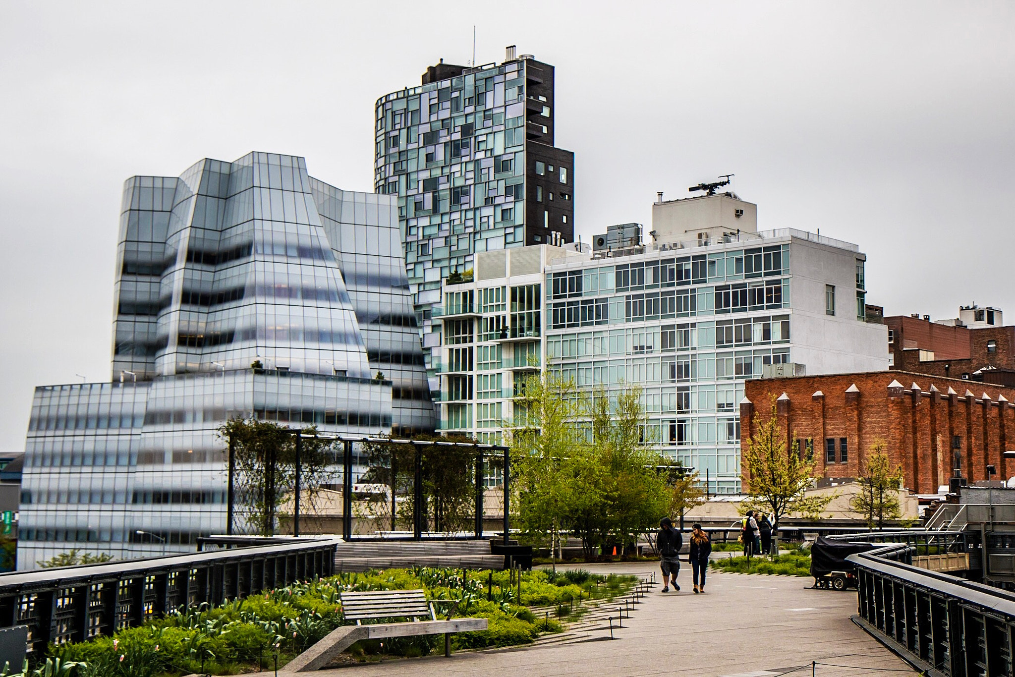 Canon EF-S 17-55mm F2.8 IS USM sample photo. High line new york photography