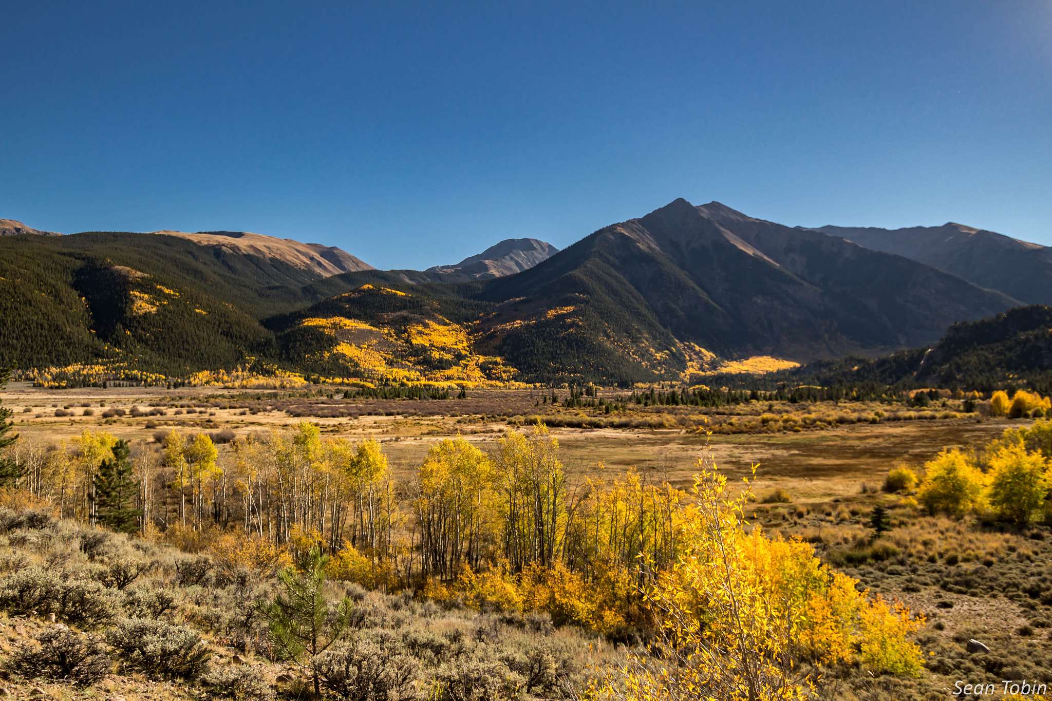 Canon EOS 100D (EOS Rebel SL1 / EOS Kiss X7) sample photo. Twin lakes fall colors photography
