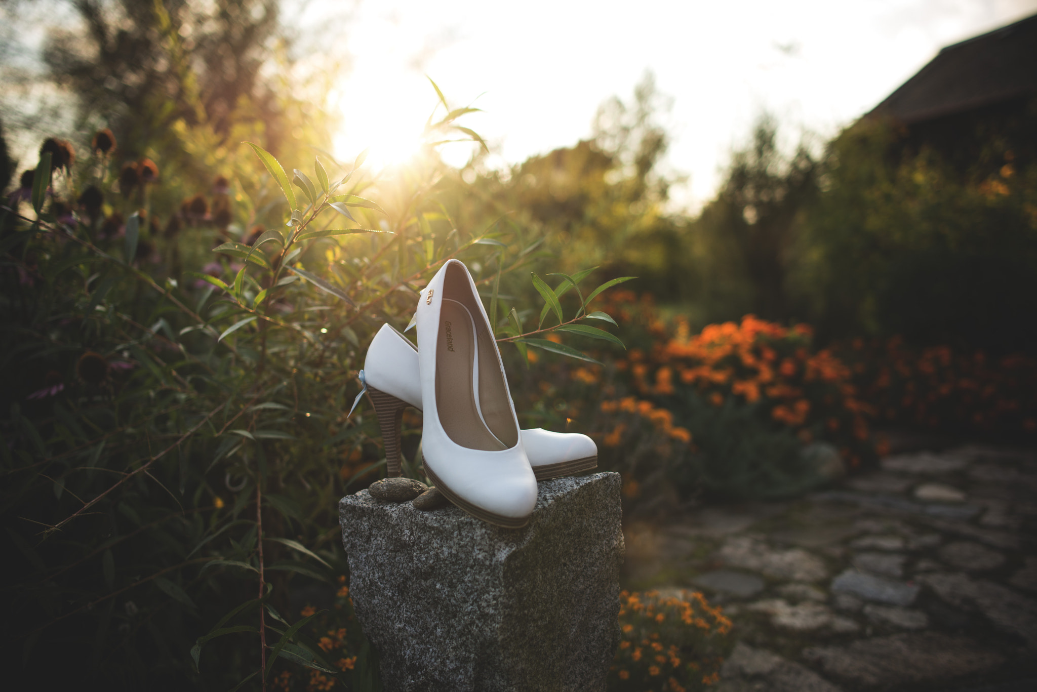 Nikon D600 + Nikon AF-S Nikkor 28mm F1.8G sample photo. Slippers photography