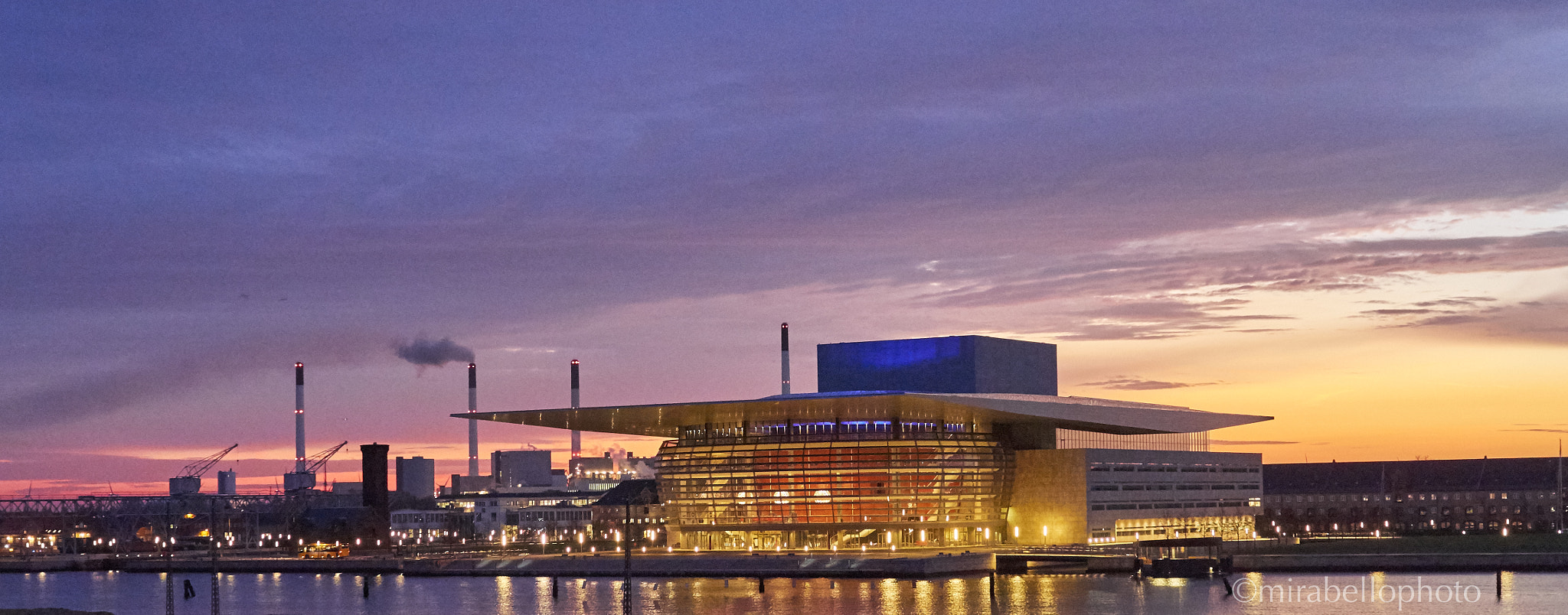 Olympus OM-D E-M5 + Panasonic Leica DG Summilux 25mm F1.4 II ASPH sample photo. Opera house, copenhagen - dawn photography