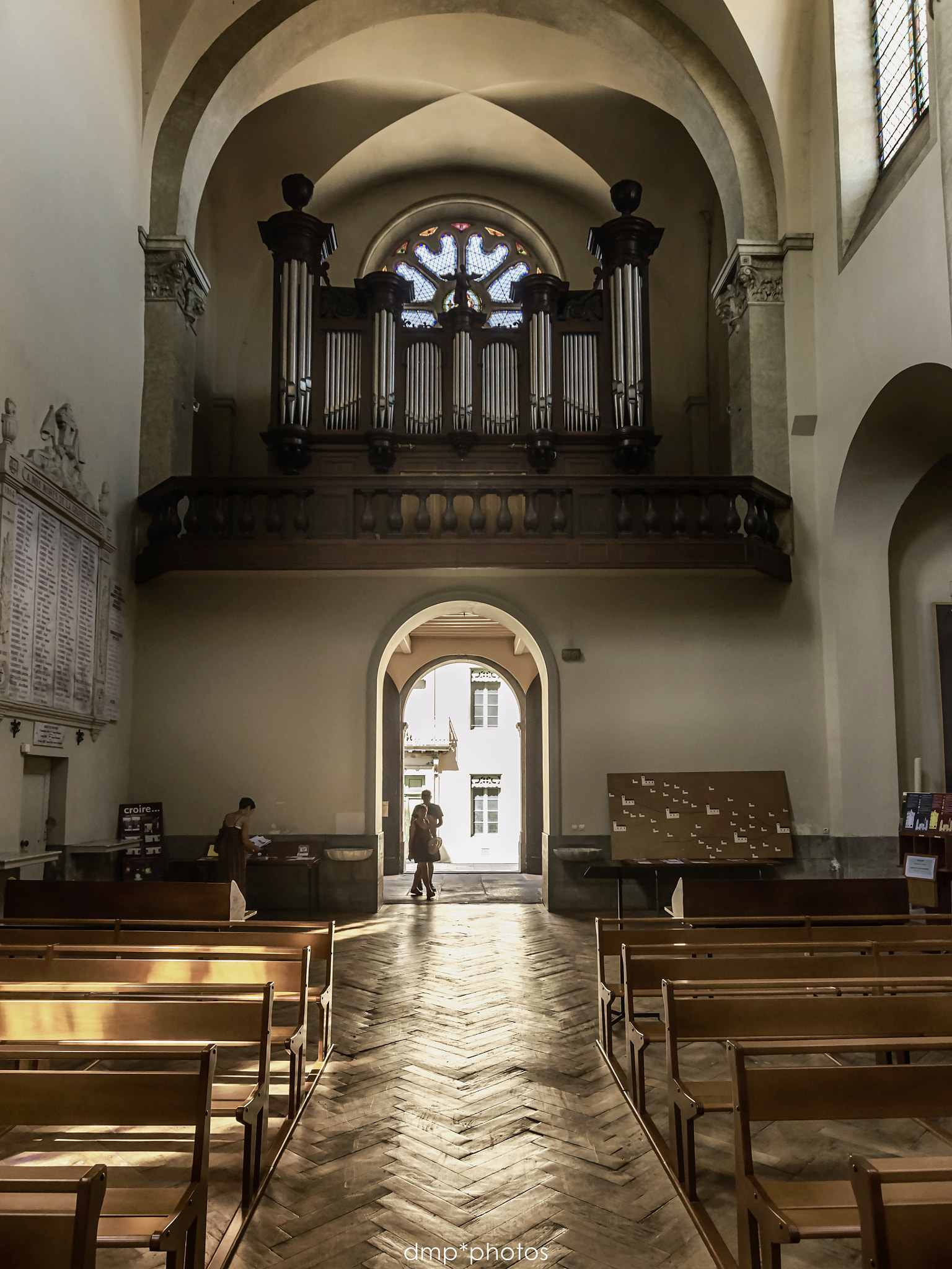 Nikon D5100 + Sigma 10-20mm F3.5 EX DC HSM sample photo. Église notre-dame. revel. photography