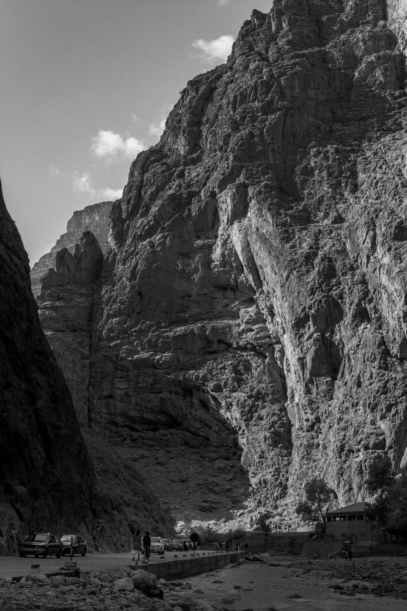 Canon EF-S 18-55mm F3.5-5.6 IS sample photo. Todra gorge photography
