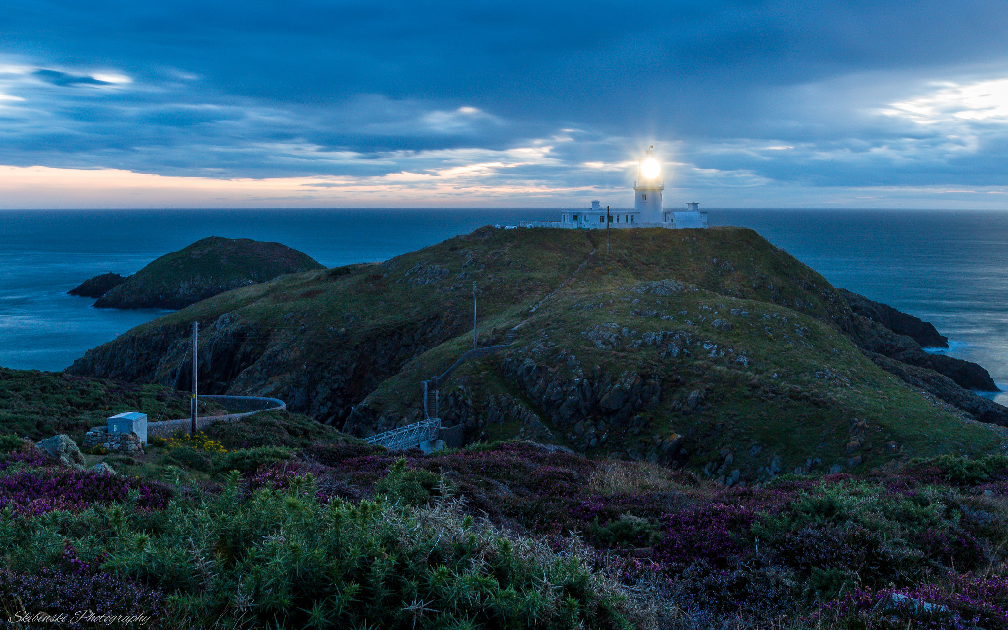 Canon EOS 100D (EOS Rebel SL1 / EOS Kiss X7) sample photo. Lighthouse blue hour photography