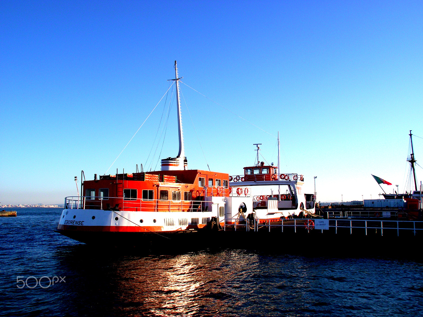 FujiFilm FinePix S1600 (FinePix S1770) sample photo. The ferry photography