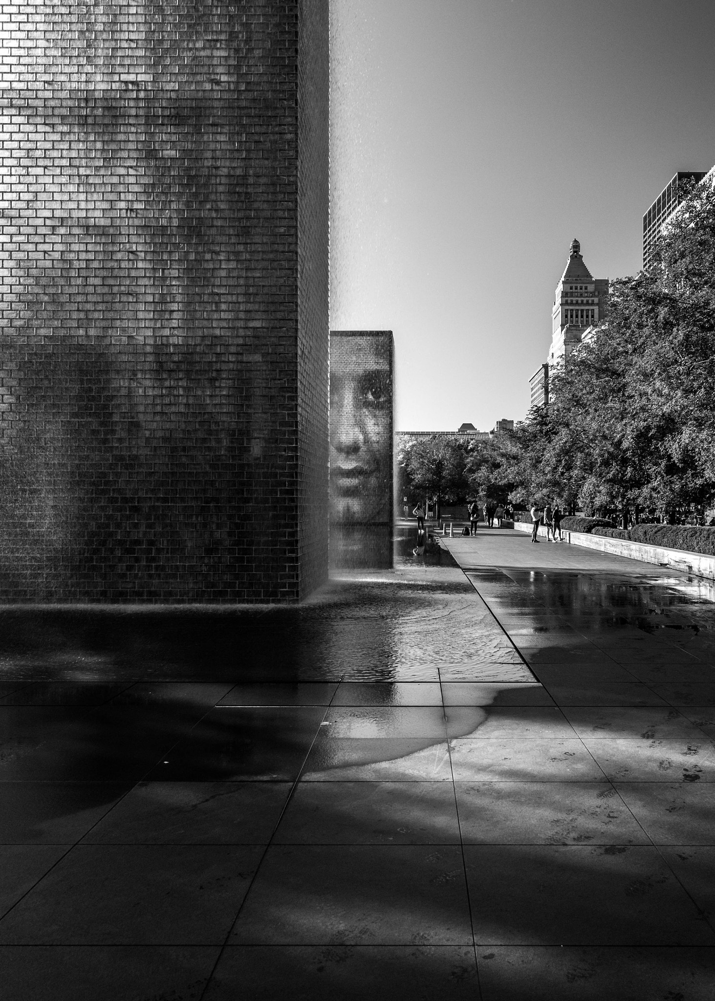 Pentax smc DA 12-24mm F4.0 ED AL (IF) sample photo. Crown fountain photography