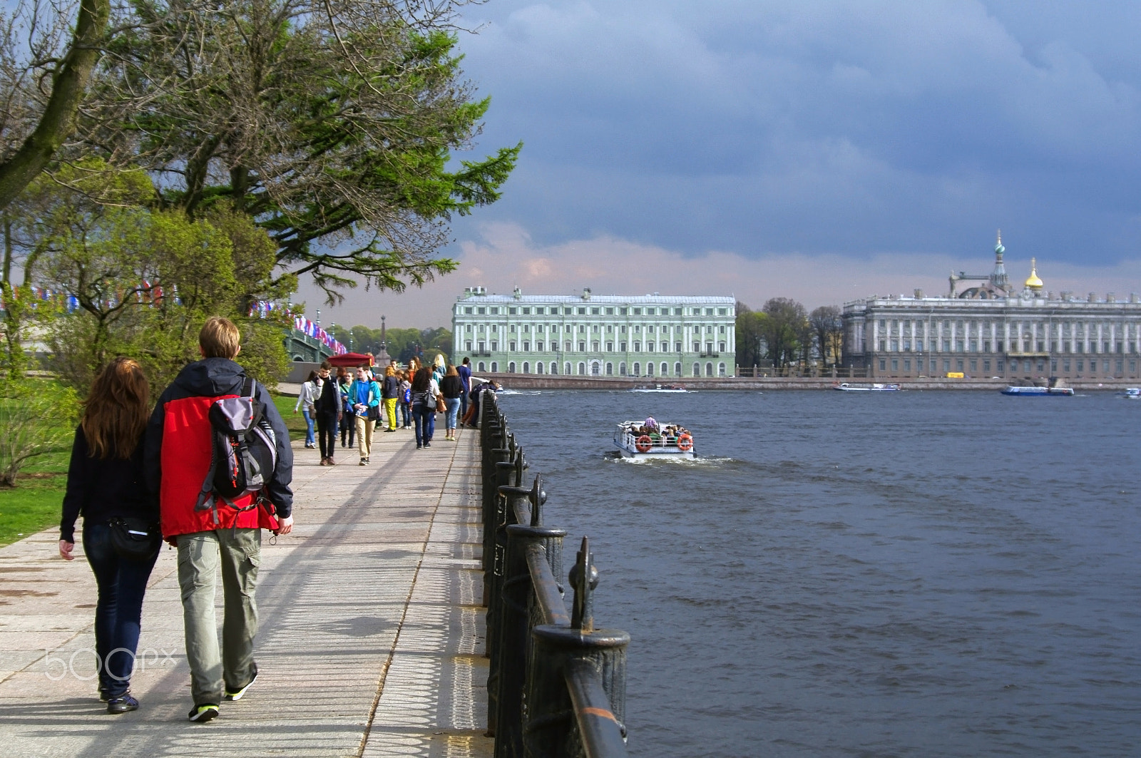 Pentax K-7 + smc PENTAX-DA L 50-200mm F4-5.6 ED sample photo. St. petersburg, russia, mai 10, 2014: people are walking on a cl photography