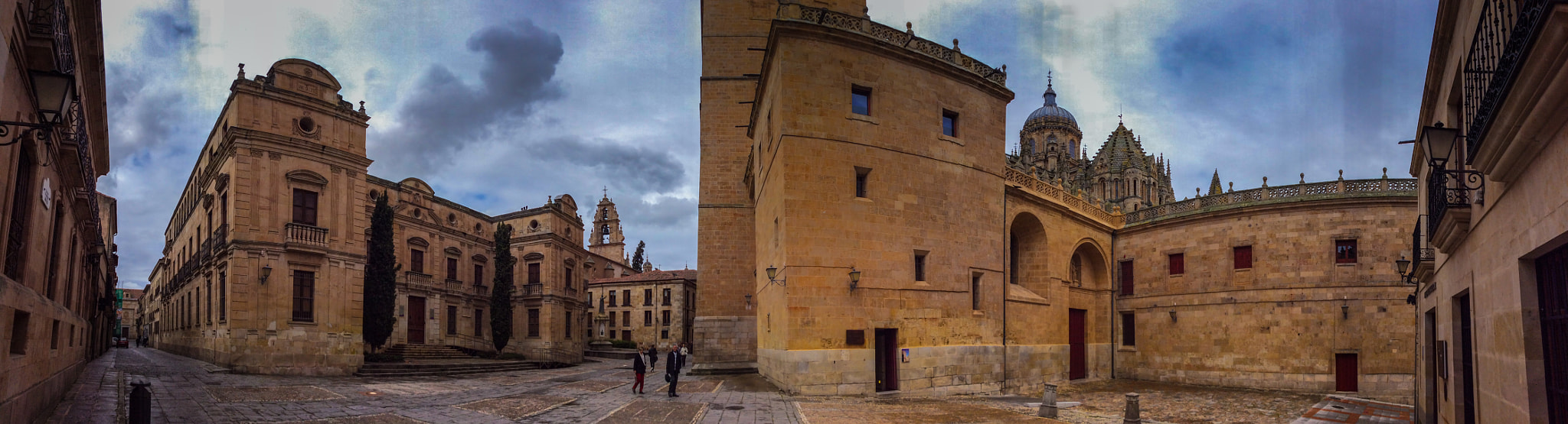 iPad mini 2 back camera 3.3mm f/2.4 sample photo. An unknown plaza in salamanca, spain. photography