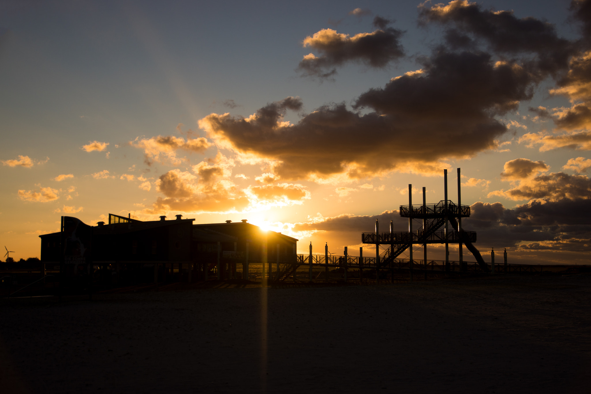 Sony SLT-A68 + Sigma 17-70mm F2.8-4 DC Macro HSM sample photo. Sundown photography