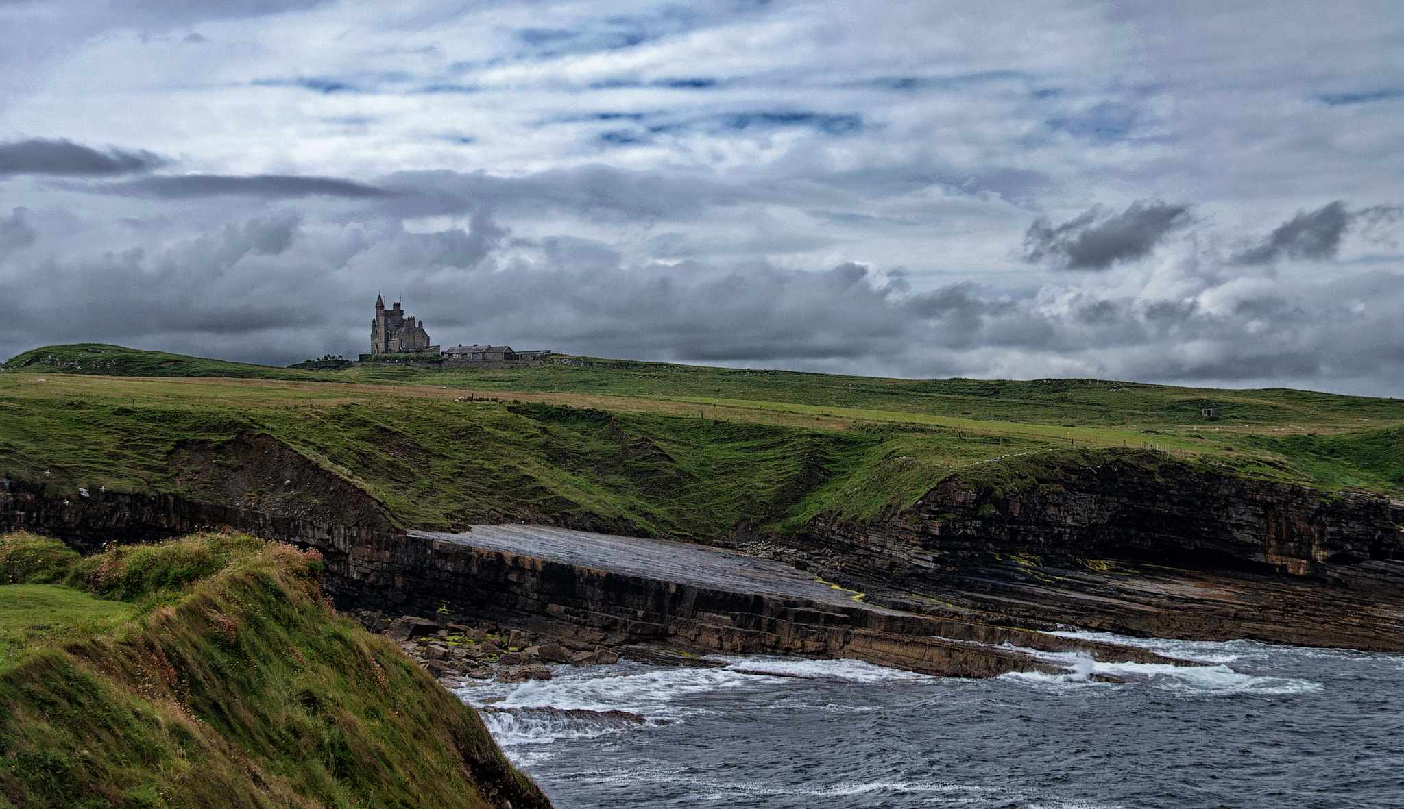 Nikon D60 + Sigma 18-200mm F3.5-6.3 DC OS HSM sample photo. Mullaghmore head, co sligo photography