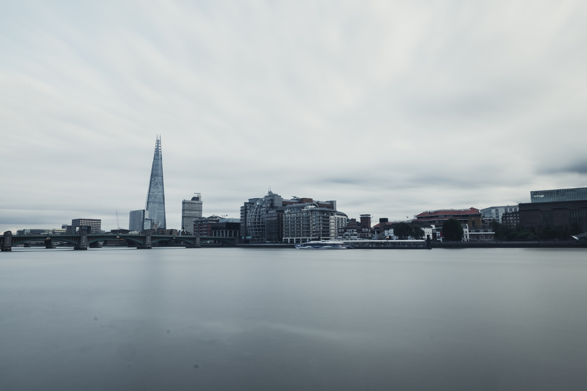 Fujifilm X-T10 sample photo. The shard photography