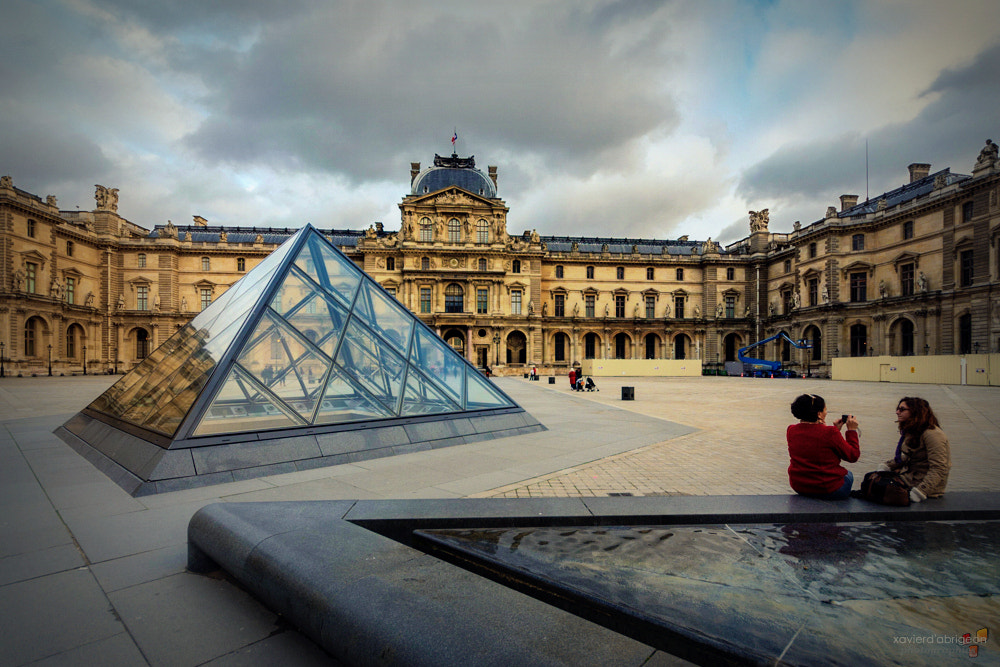 Sigma 8-16mm F4.5-5.6 DC HSM sample photo. Scène du louvre photography