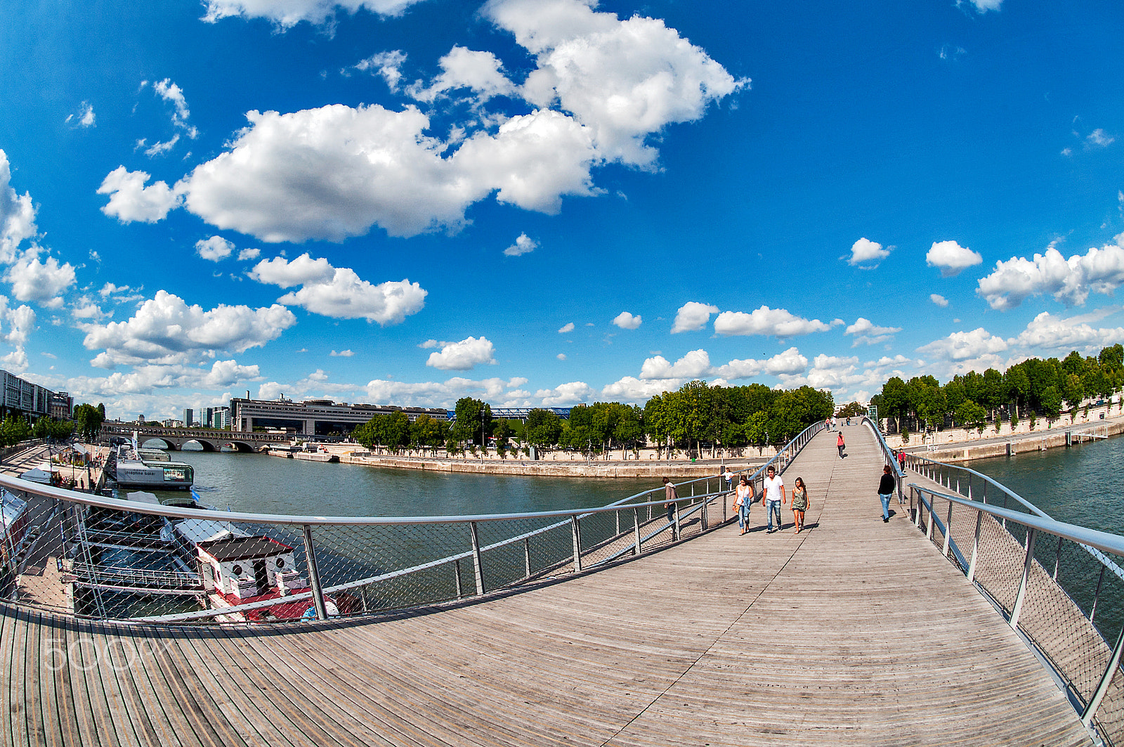 Nikon AF DX Fisheye-Nikkor 10.5mm F2.8G ED sample photo. Passerelle simone-de-beauvoir photography