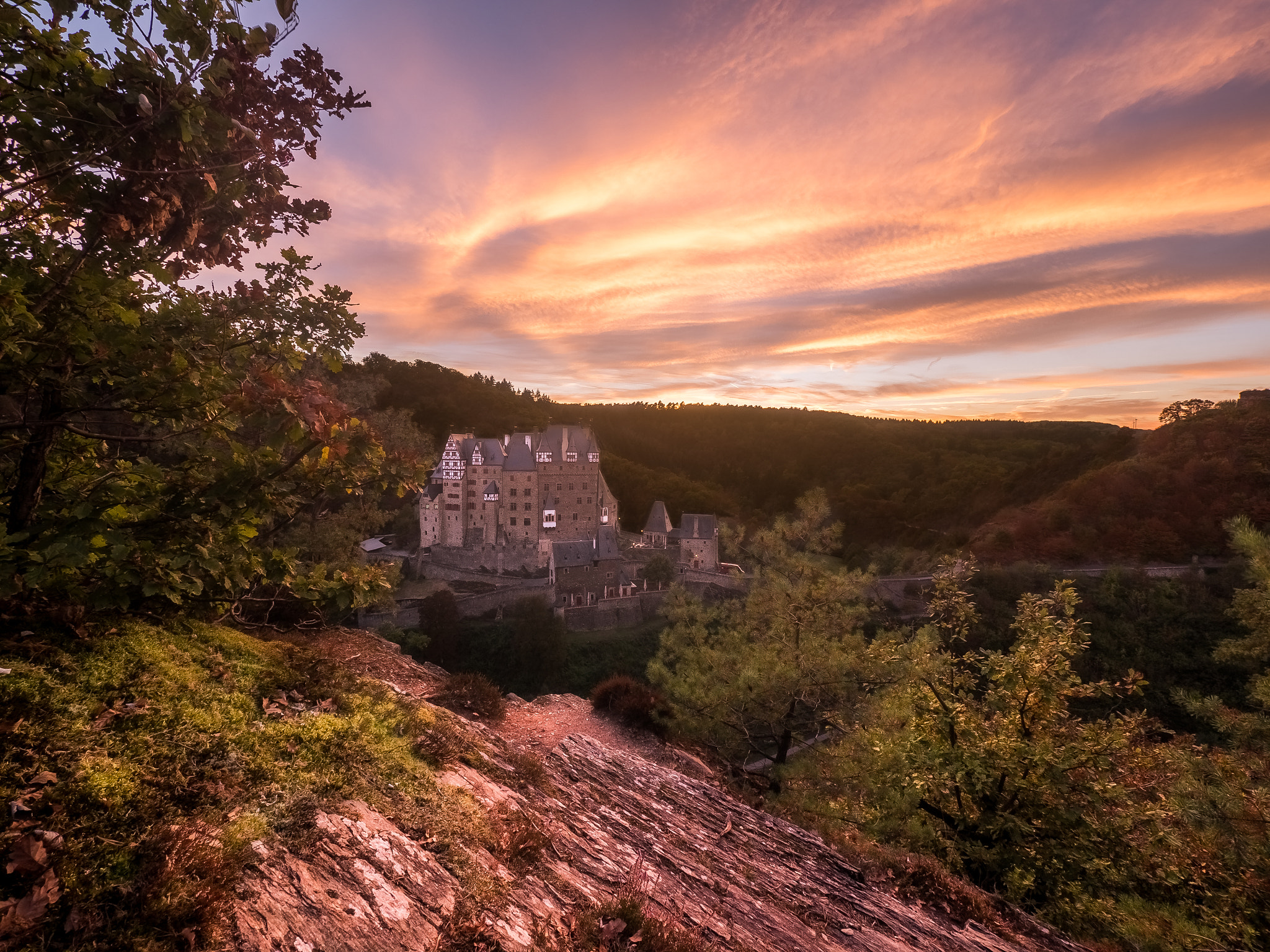 Panasonic Lumix G Vario 7-14mm F4 ASPH sample photo. Burg eltz photography