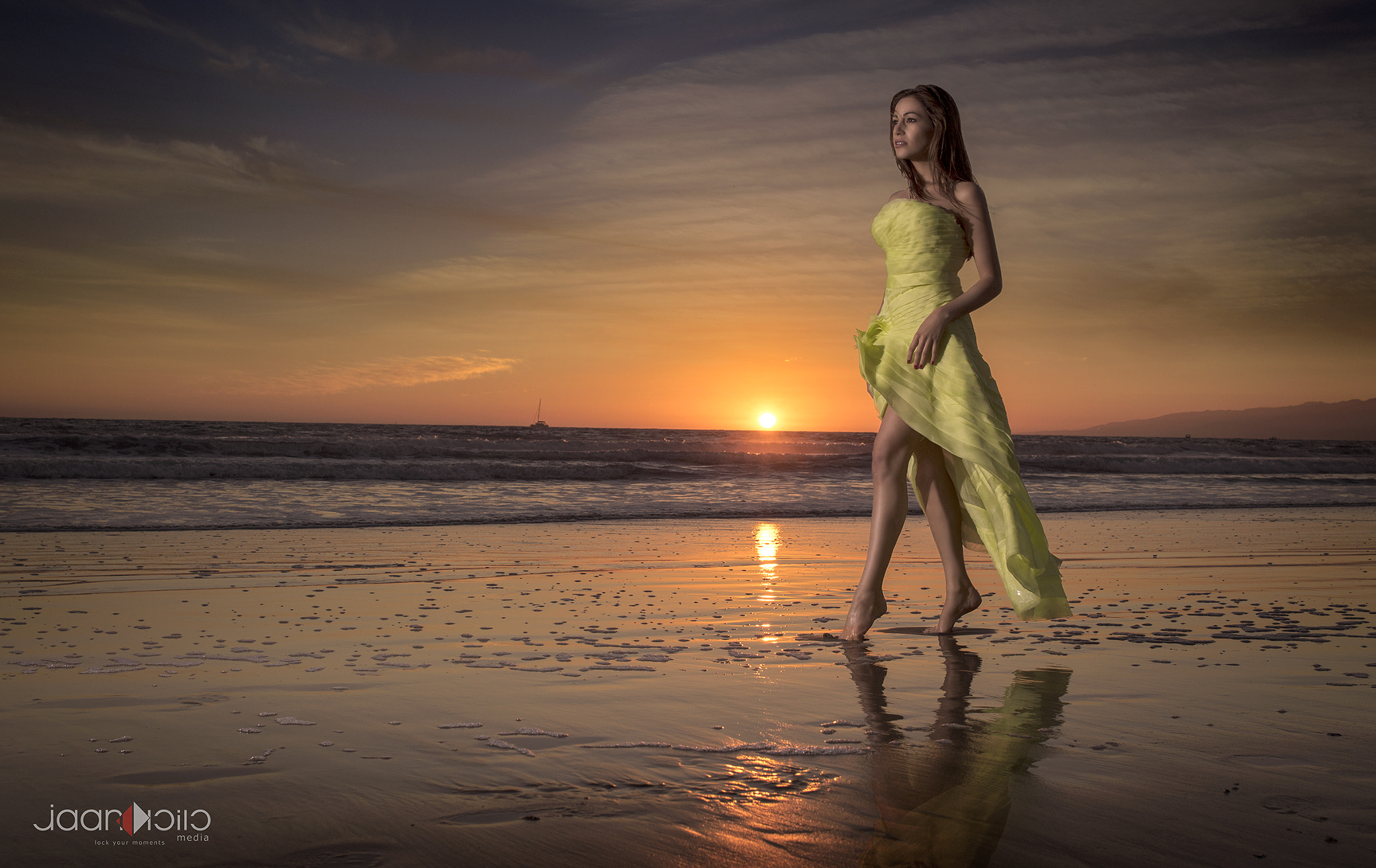 Canon EOS 5DS sample photo. Gayana at venice beach photography