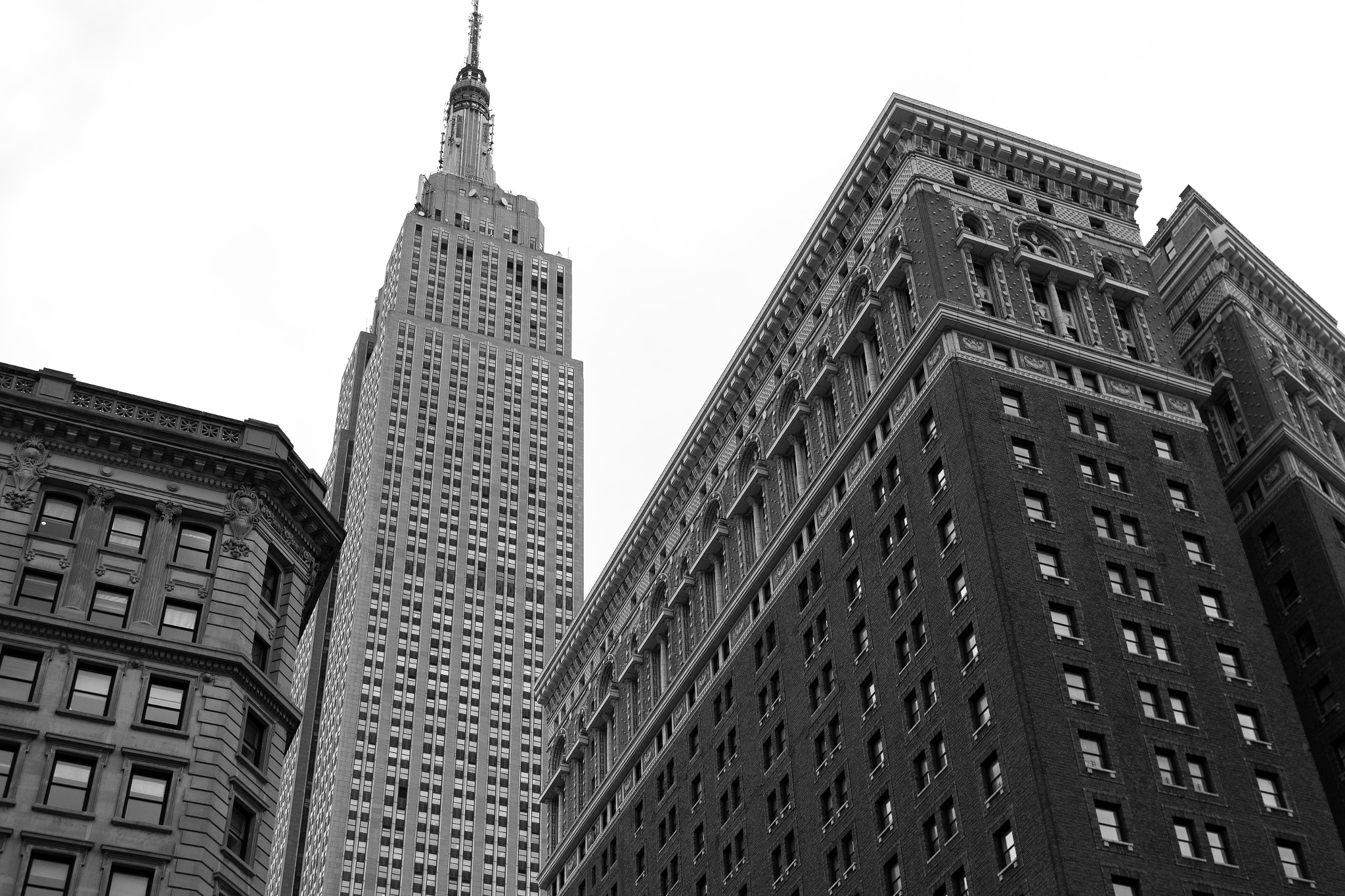 Samsung NX 30mm F2 Pancake sample photo. Atlas shrugged photography