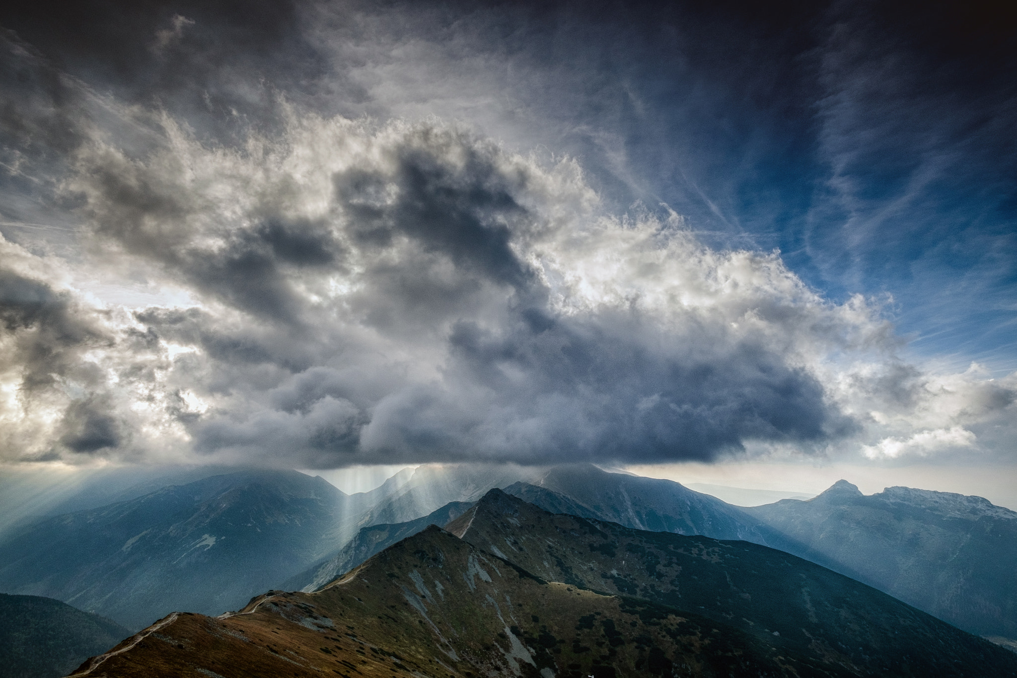 Fujifilm X-E2S + Fujifilm XF 10-24mm F4 R OIS sample photo. Drama on border photography