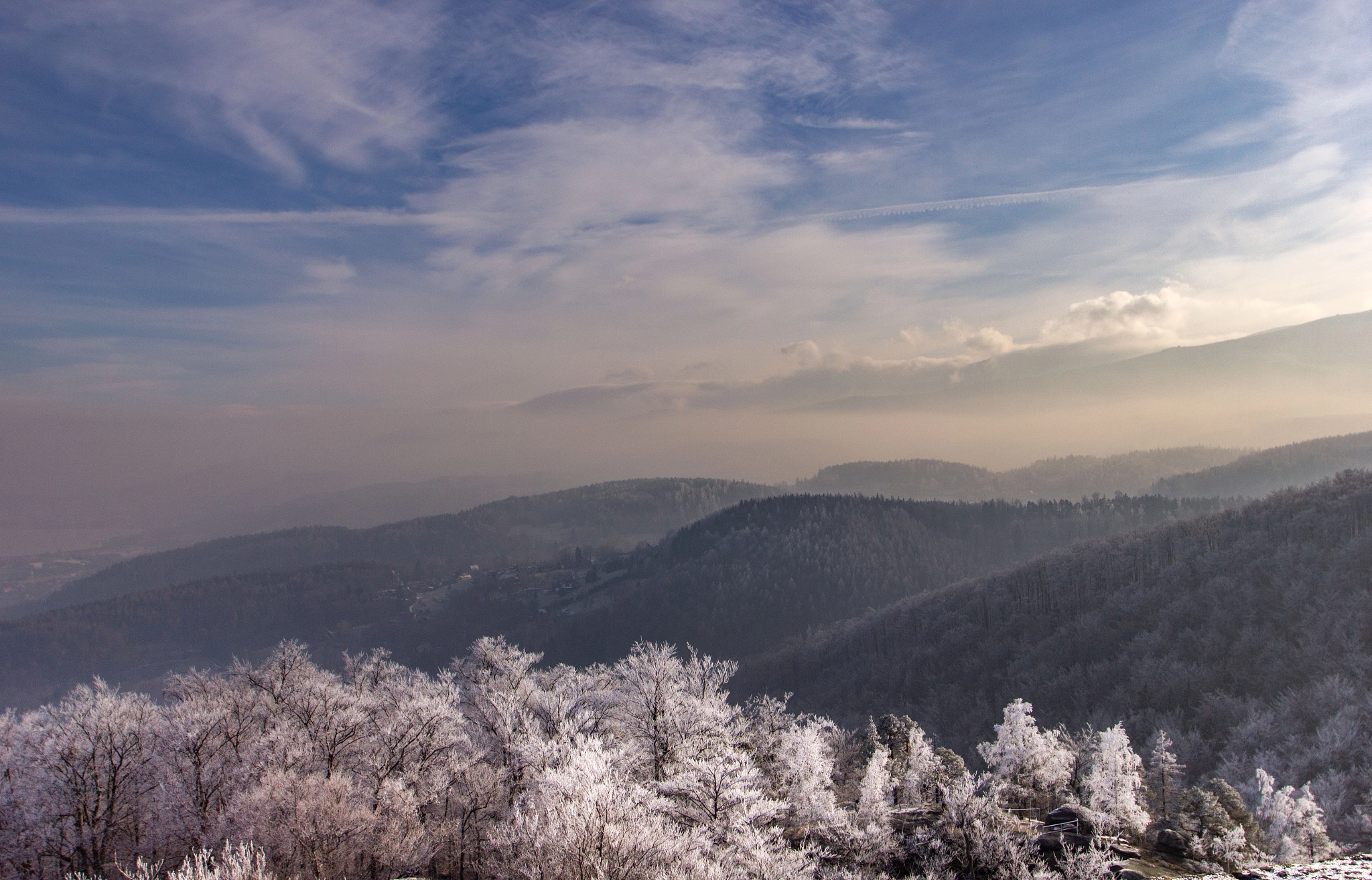 Sigma 10-20mm F3.5 EX DC HSM sample photo. In the mountains photography