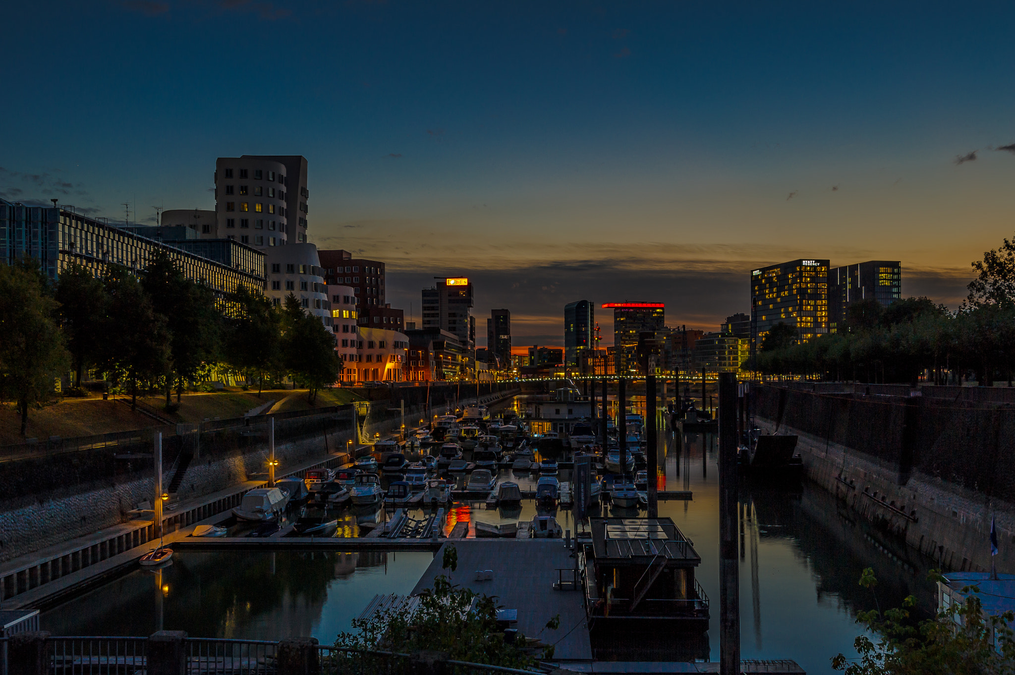 Nikon D3S sample photo. Düsseldorf medienhafen und zollhof photography
