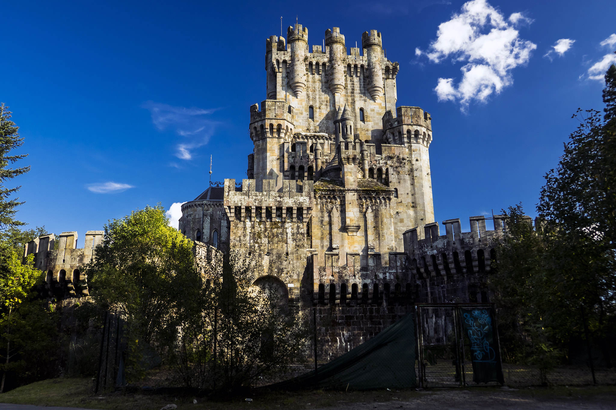Olympus OM-D E-M1 + OLYMPUS 14-54mm Lens sample photo. Castillo de butrón photography