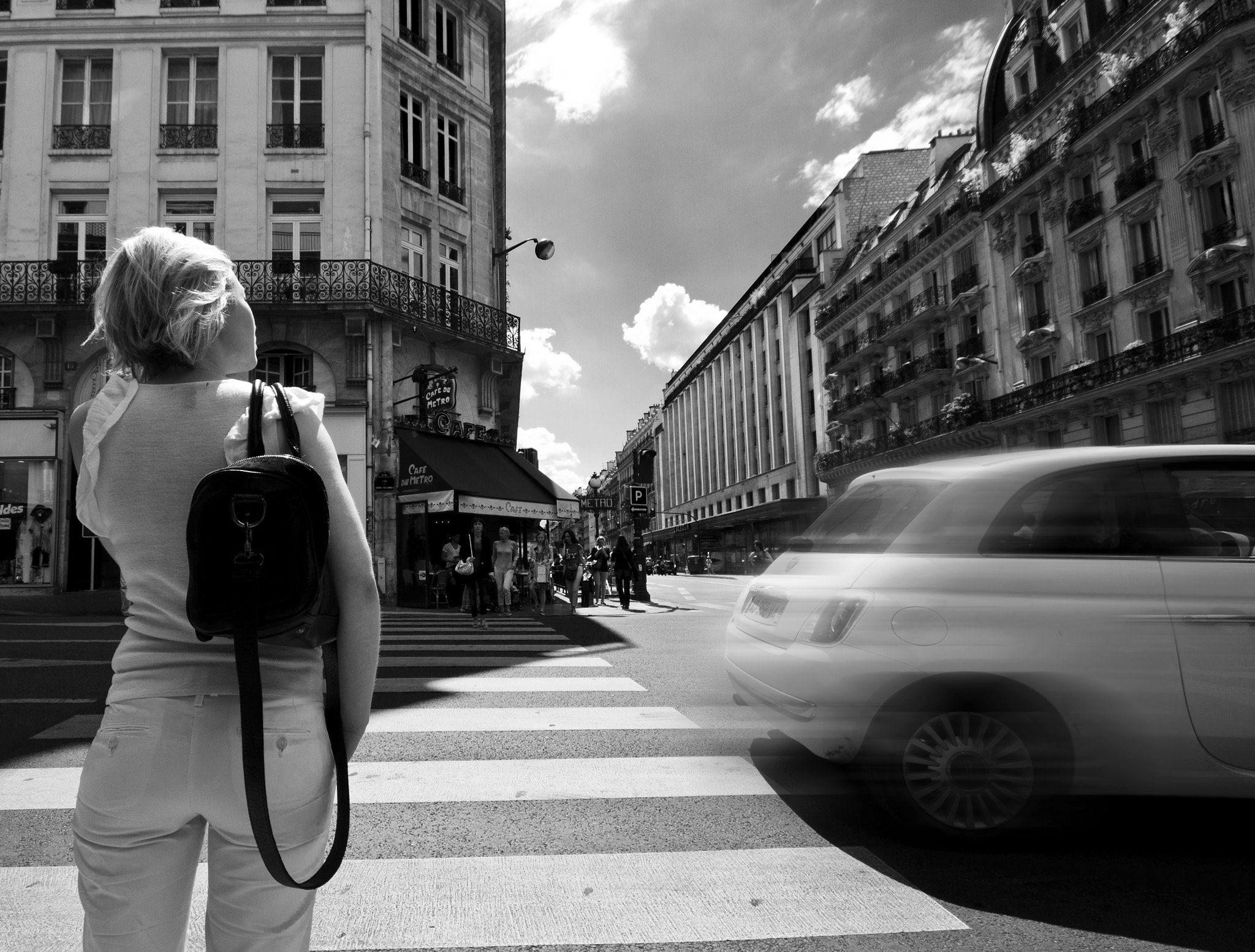 Sigma 8-16mm F4.5-5.6 DC HSM sample photo. Parigi photography