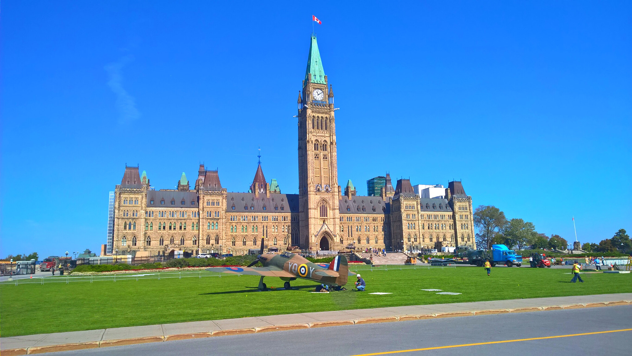 Nokia Lumia 929 sample photo. Canada parliament photography
