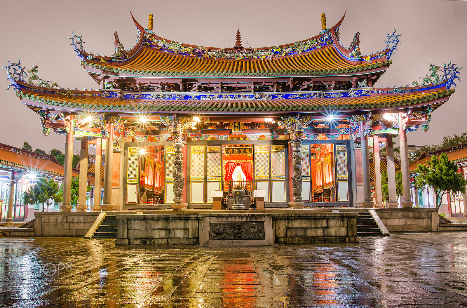 Nikon D7000 + Nikon AF-S Nikkor 20mm F1.8G ED sample photo. Taipei confucius temple, taiwan photography