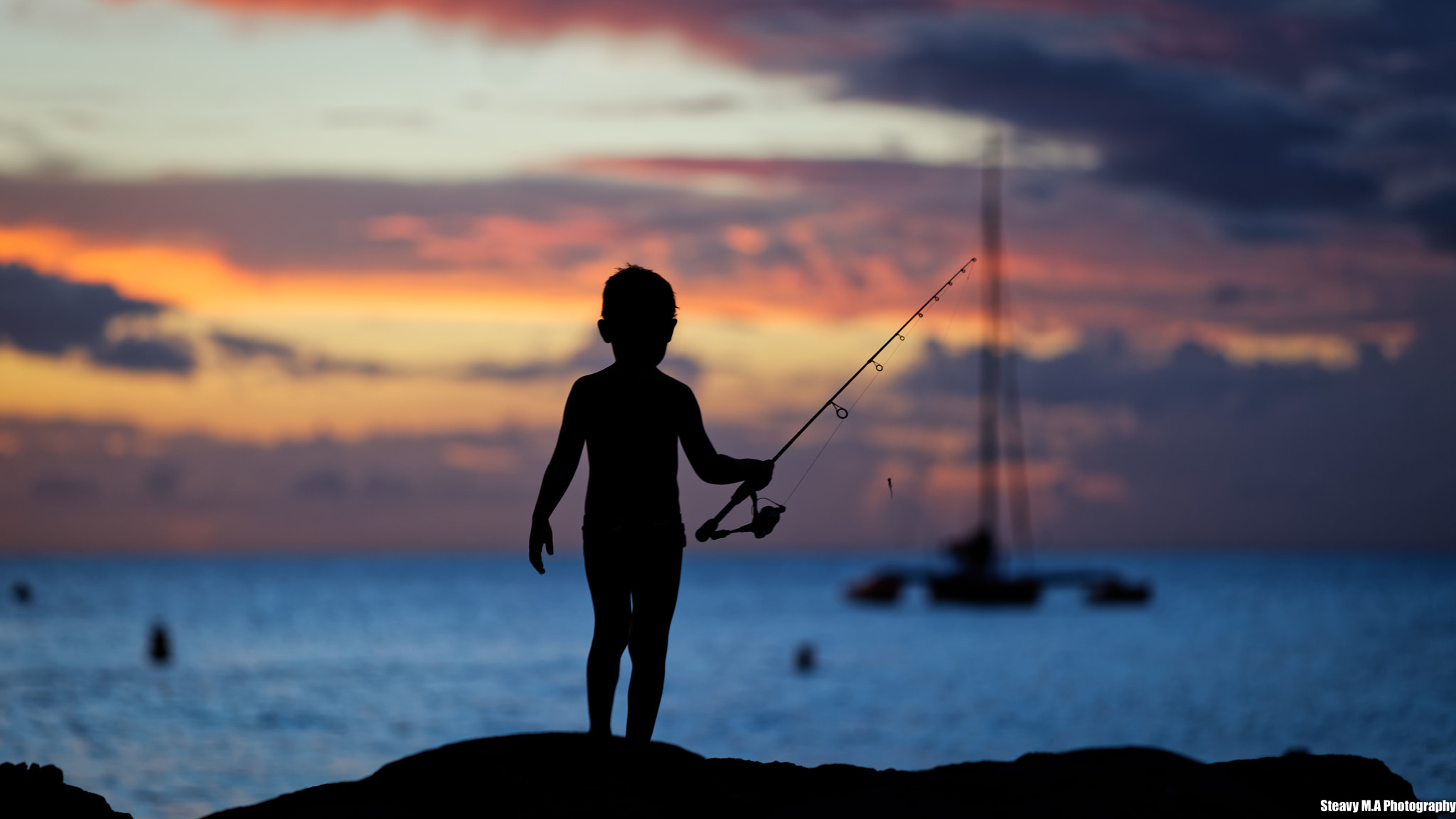 Canon EOS 5DS + ZEISS Apo Sonnar T* 135mm F2 sample photo. Shadow game kid fish 2 photography