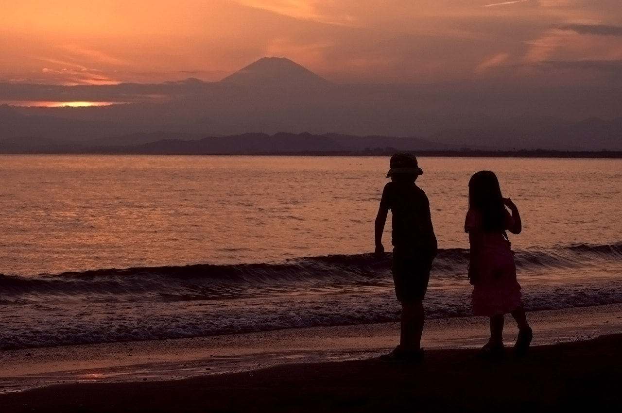 PENTAX-F 70-200mm F4-5.6 sample photo. Mt.fuji & children photography